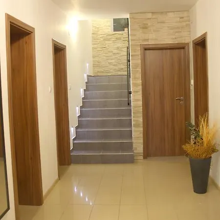 Guest house Pod Lesom